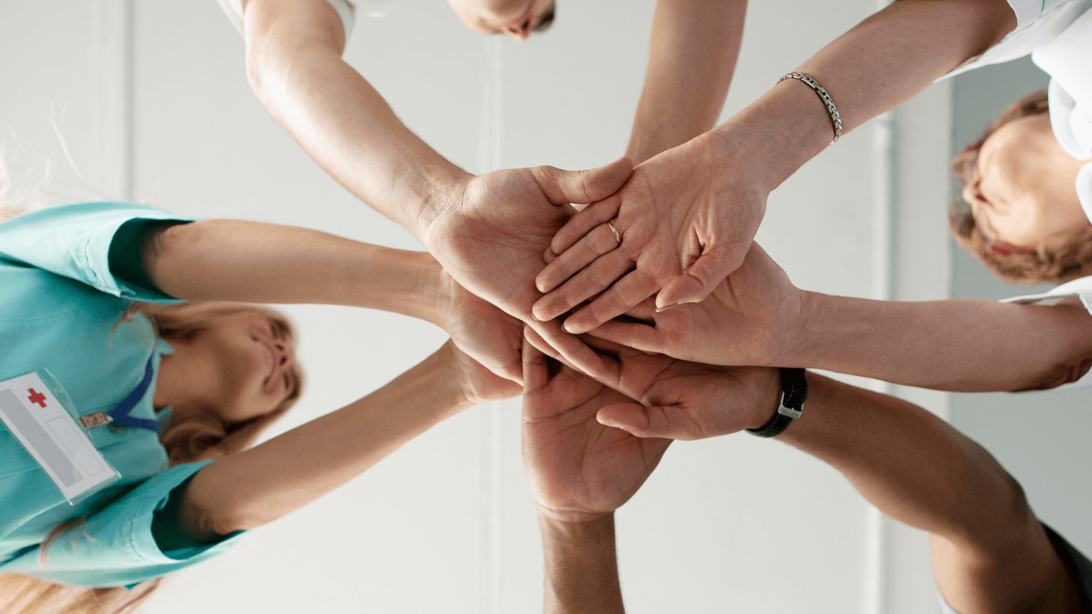 A ADSE é um subsistema de saúde em Portugal que garante acesso a cuidados médicos através de uma rede de prestadores convencionados e reembolsos.