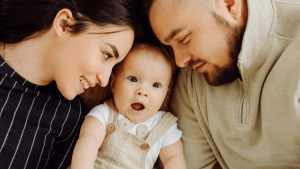 Descubra quem tem direito, como pedir e como esta mudança pode aumentar o apoio às famílias em Portugal.