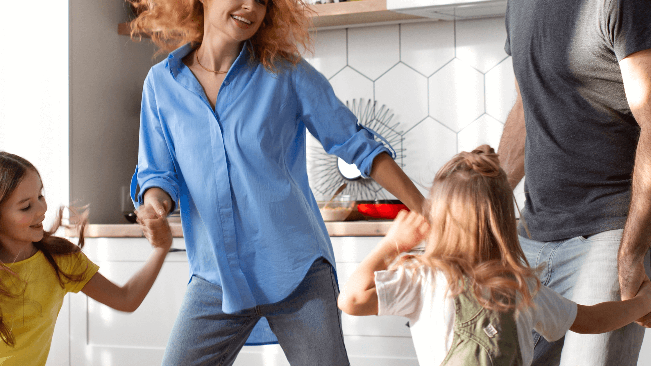 Vive, trabalha ou está a pensar mudar-se para Portugal? Este guia ajuda-o a compreender o custo de vida em 2026, as principais despesas que afetam o seu orçamento e como gerir melhor o seu dinheiro ao longo do ano.