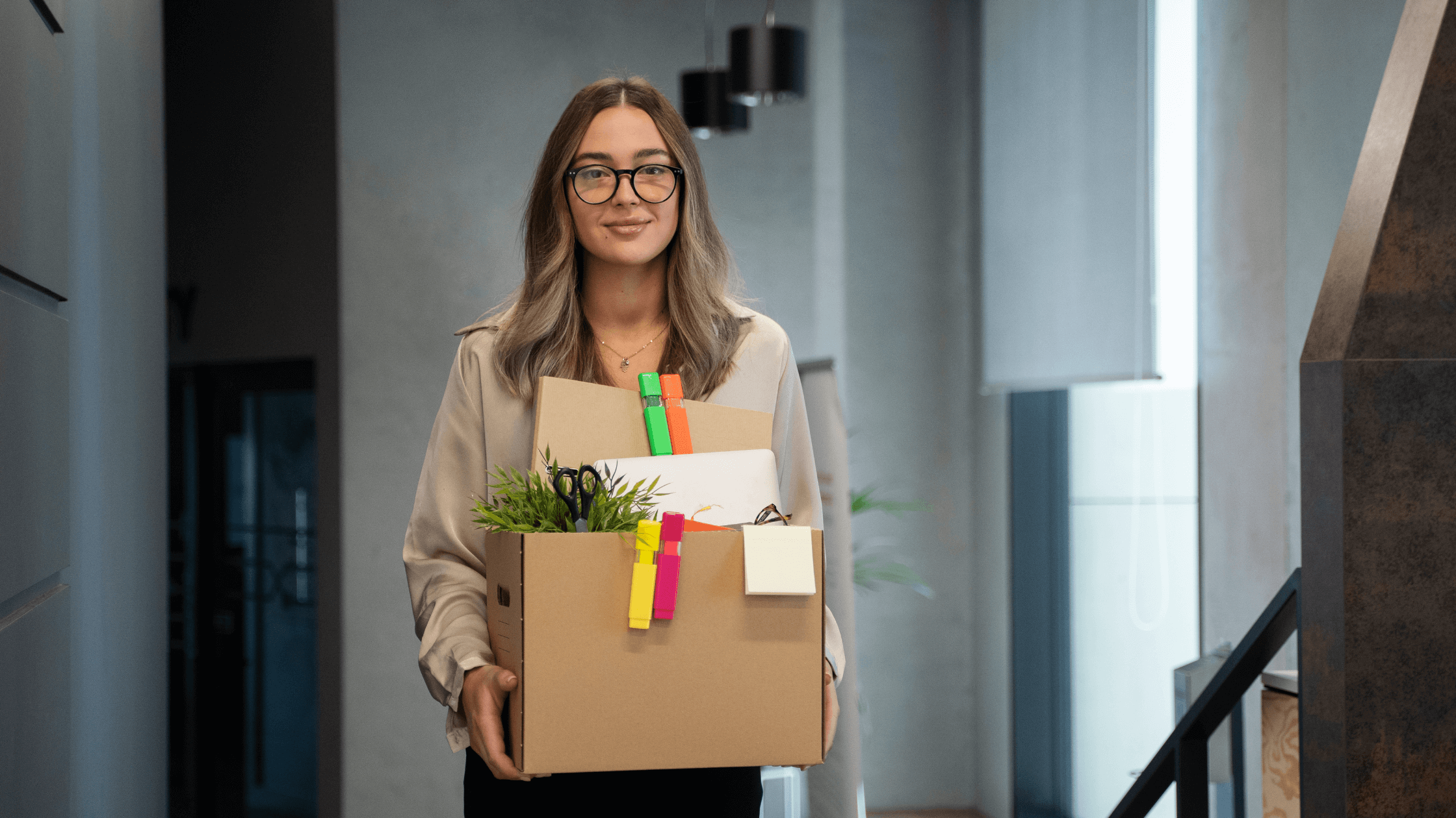  Infográfico sobre direitos laborais, benefícios sociais e subsídio de desemprego em Portugal em 2026. 