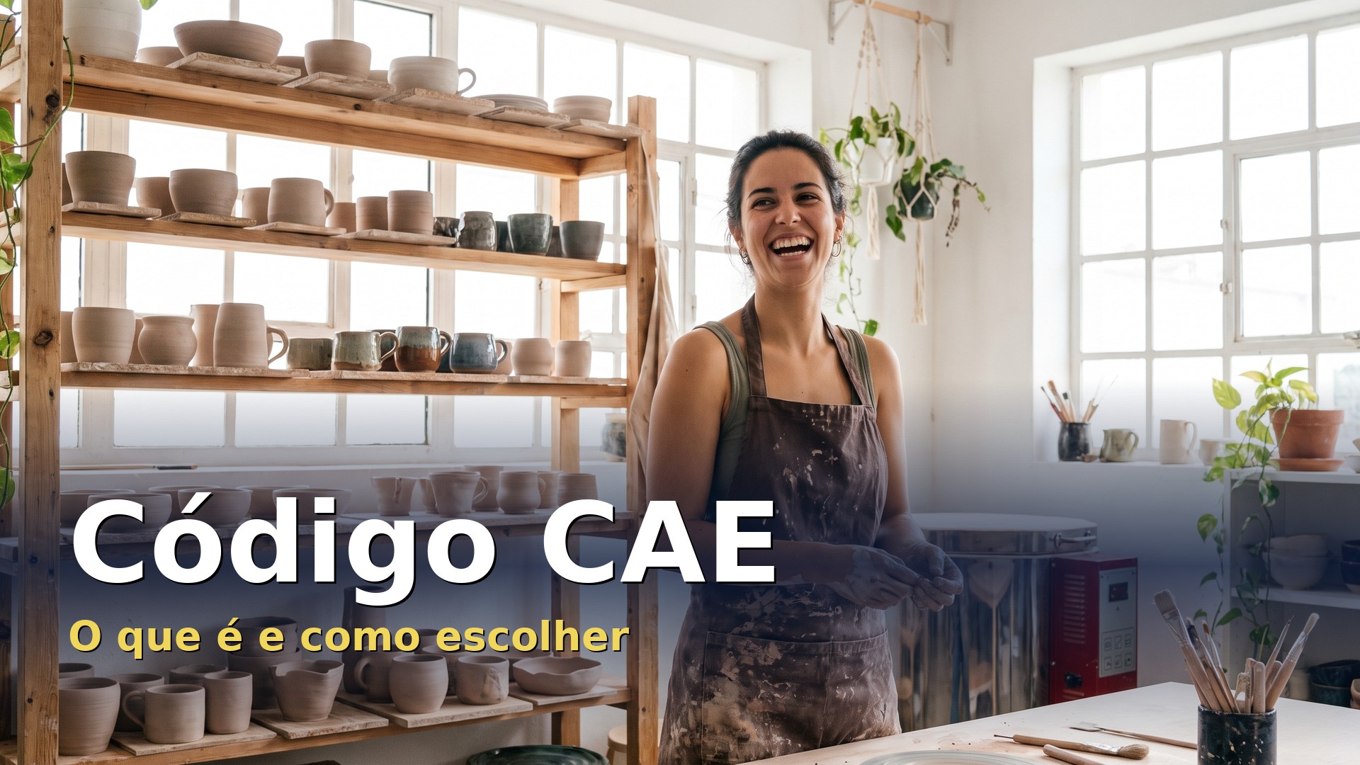 Código CAE: empreendedora no seu atelier, atividade registada nas Finanças